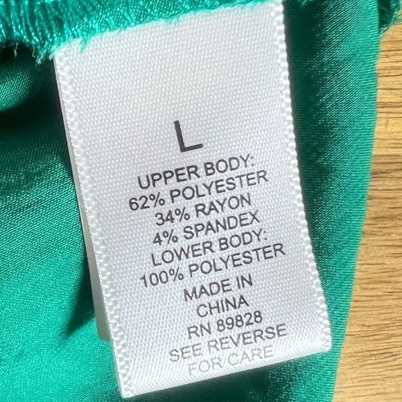 LOGO Lounge by Lori Goldstein French Terry Top with Charmeuse Hem in Green Sz L - Picture 7 of 11